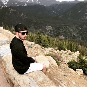 Meet your Posher, Keith